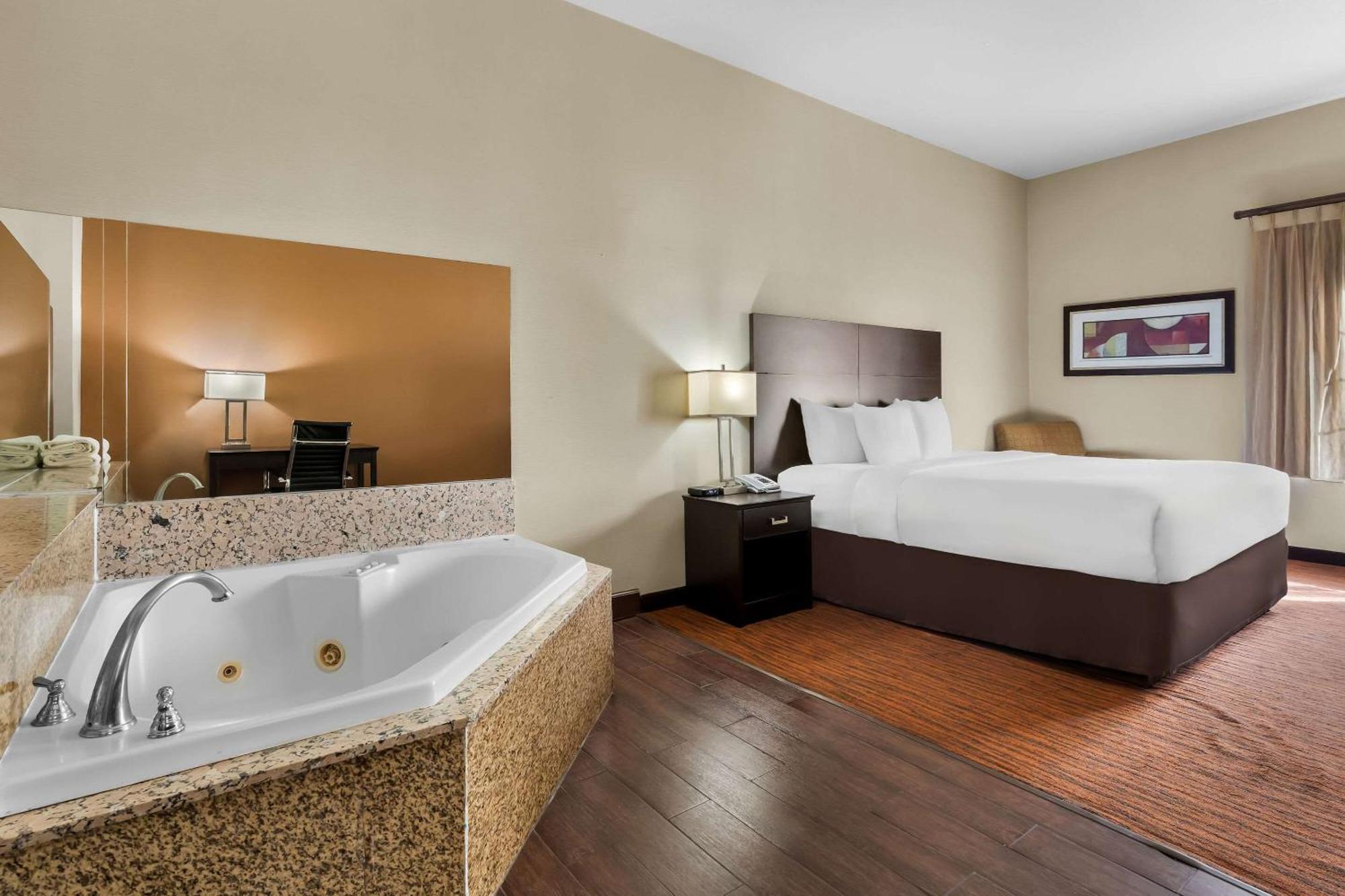Comfort Suites Кловис Экстерьер фото