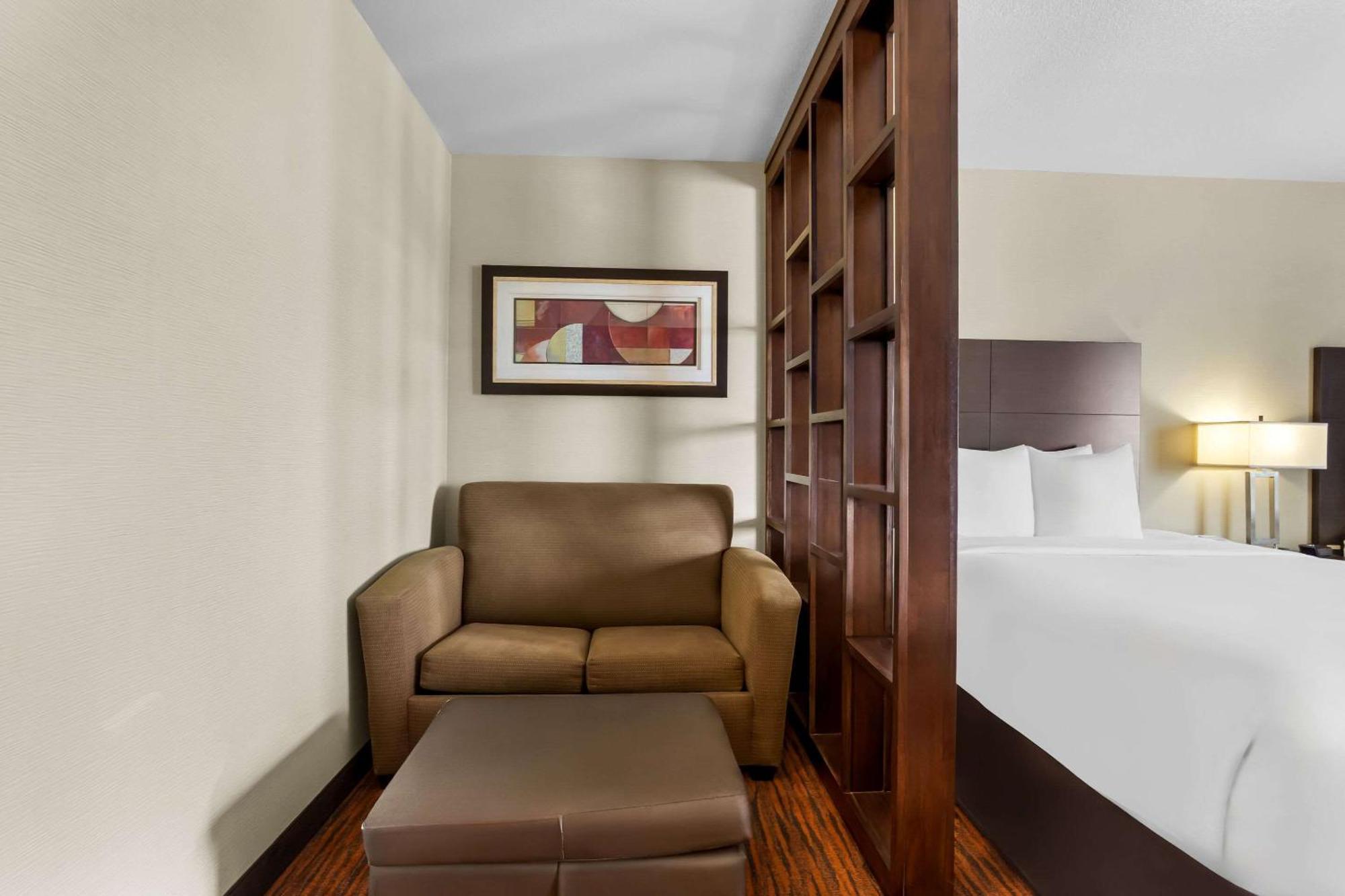Comfort Suites Кловис Экстерьер фото