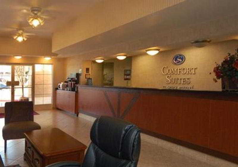 Comfort Suites Кловис Интерьер фото